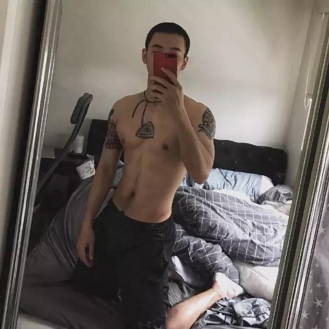 曾经咸蛋家的红人主播 就是他 曾经咸蛋家的红人主播 就是他