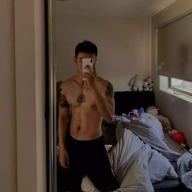 曾经咸蛋家的红人主播 就是他 曾经咸蛋家的红人主播 就是他