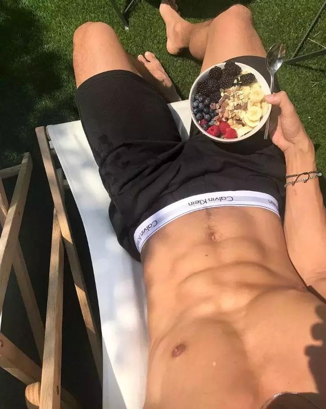 又一台湾小鲜肉走红,因为这张爆图! 又一台湾小鲜肉走红,因为这张爆图!