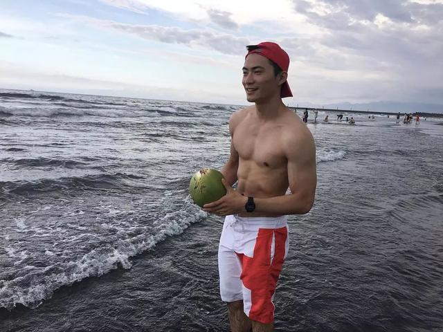 台湾第一基佬天菜,绝对的大帅哥,可口想扑倒! 台湾第一基佬天菜,绝对的大帅哥,可口想扑倒!