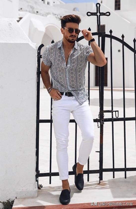 男人穿花衬衫忒骚?5种搭配让你变型男代表 男人穿花衬衫忒骚?5种搭配让你变型男代表