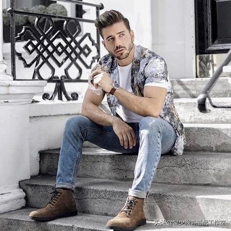 男人穿花衬衫忒骚?5种搭配让你变型男代表 男人穿花衬衫忒骚?5种搭配让你变型男代表