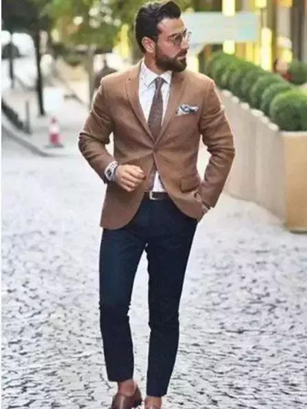 摆脱西装的沉闷感,怎么才能穿得更年轻? 摆脱西装的沉闷感,怎么才能穿得更年轻?