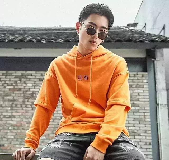 能把卫衣穿好的男人,才是真正懂穿衣的男神! 能把卫衣穿好的男人,才是真正懂穿衣的男神!