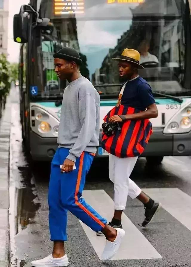 能把卫衣穿好的男人,才是真正懂穿衣的男神! 能把卫衣穿好的男人,才是真正懂穿衣的男神!