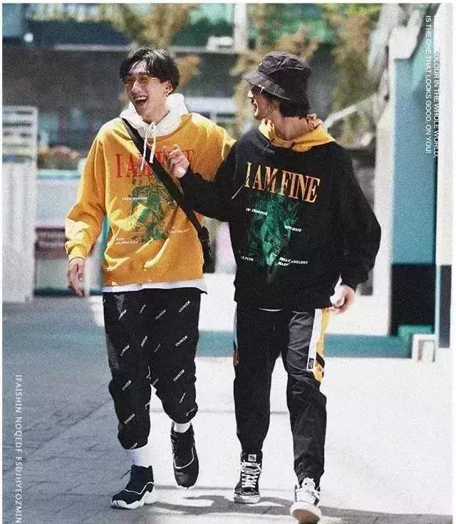 能把卫衣穿好的男人,才是真正懂穿衣的男神! 能把卫衣穿好的男人,才是真正懂穿衣的男神!