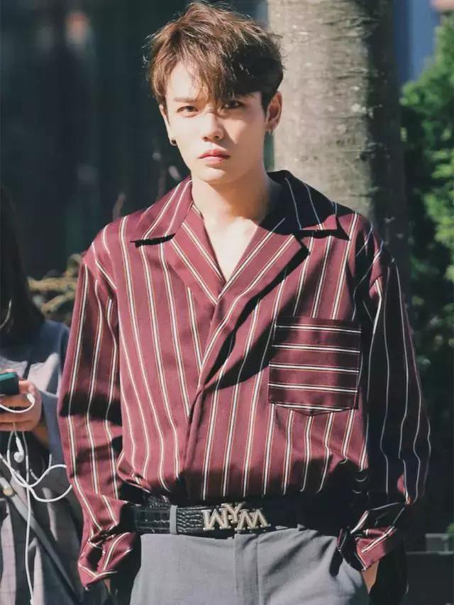 同穿条纹衫,林彦俊撞上朱一龙! 同穿条纹衫,林彦俊撞上朱一龙!