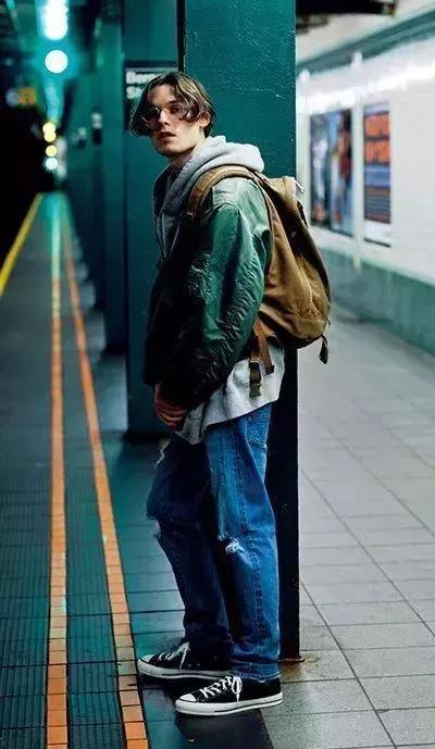 只会飞行夹克+卫衣?这7个小技巧让你玩转飞行夹克 只会飞行夹克+卫衣?这7个小技巧让你玩转飞行夹克