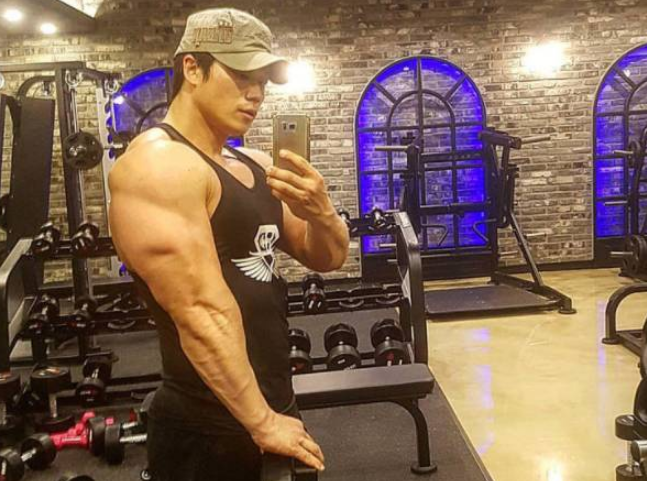 韩国最强壮警察,一身发达的肌肉,对罪犯有着威慑作用! 韩国最强壮警察,一身发达的肌肉,对罪犯有着威慑作用!