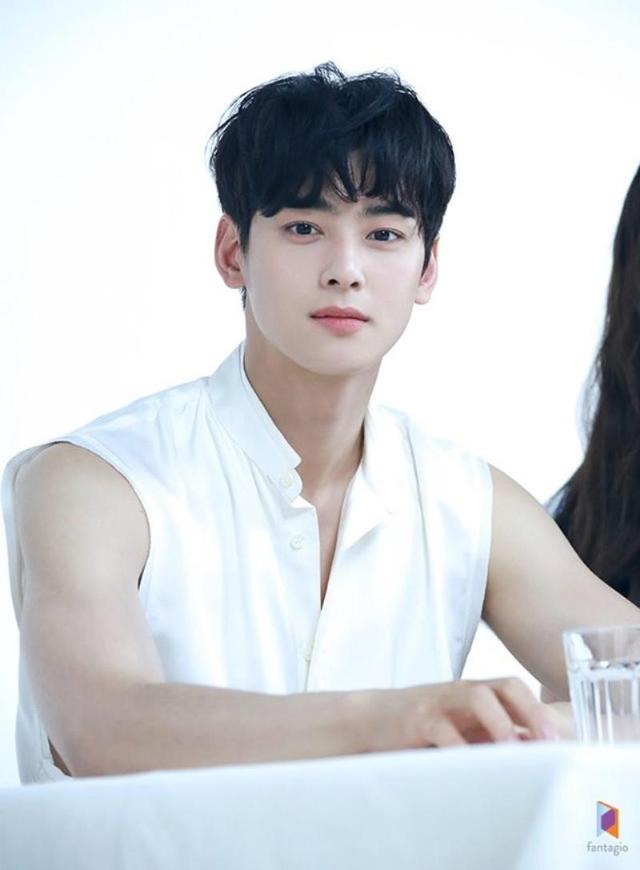 看似是「白斩鸡」的车银优肌肉又升级了:硬汉气质扑面而来 看似是「白斩鸡」的车银优肌肉又升级了:硬汉气质扑面而来