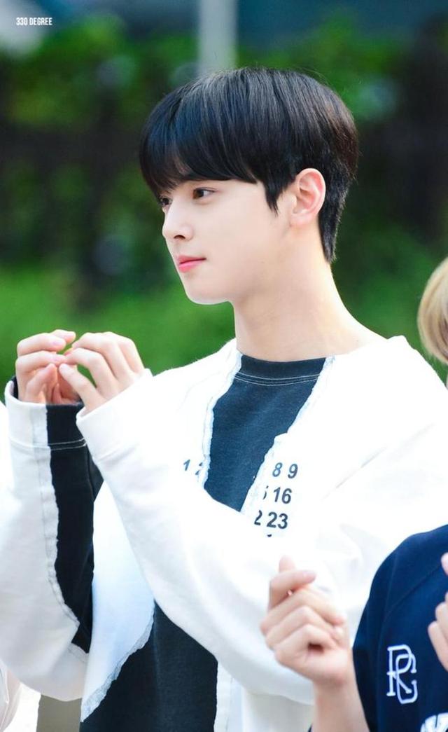 看似是「白斩鸡」的车银优肌肉又升级了:硬汉气质扑面而来 看似是「白斩鸡」的车银优肌肉又升级了:硬汉气质扑面而来