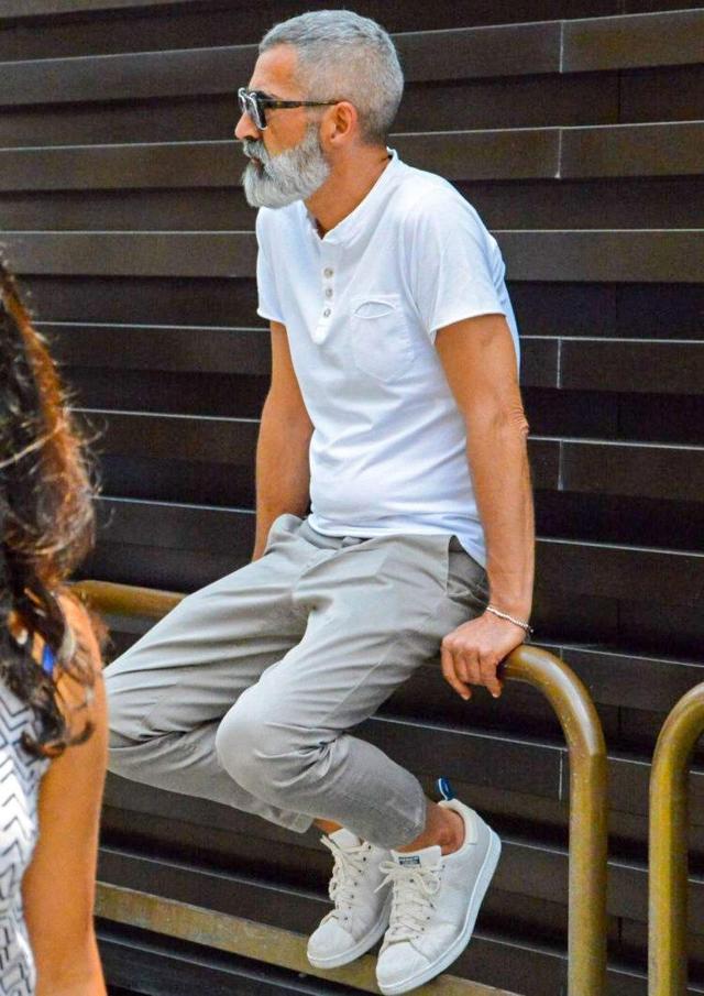 这件你都叫不出名字的上衣,夏天上身却超级有型 这件你都叫不出名字的上衣,夏天上身却超级有型