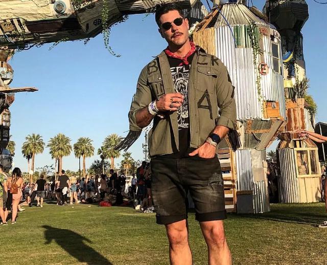 男士牛仔裤可以这样穿搭,第3种直呼太简单 男士牛仔裤可以这样穿搭,第3种直呼太简单