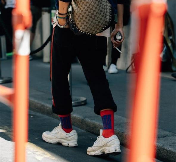 超火老爹鞋,搭这三种裤装最时髦 超火老爹鞋,搭这三种裤装最时髦