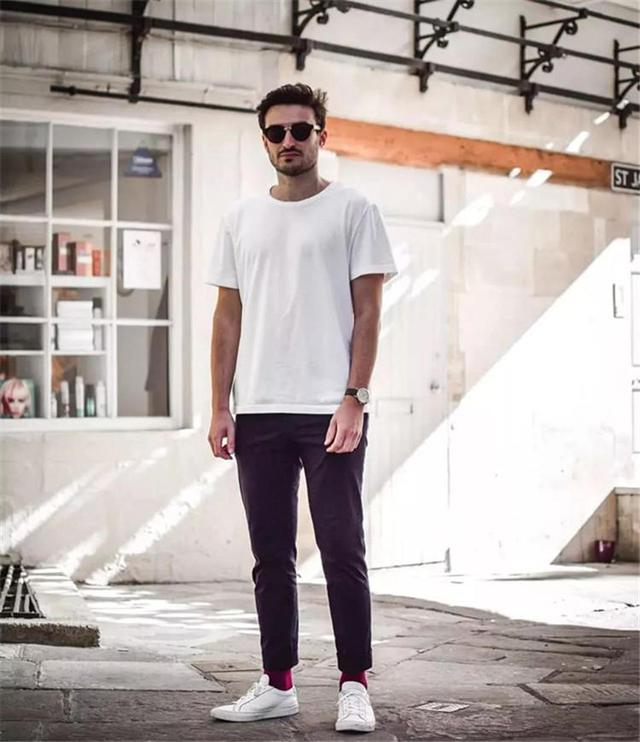 长得黑的男人该如何挑衣服? 长得黑的男人该如何挑衣服?