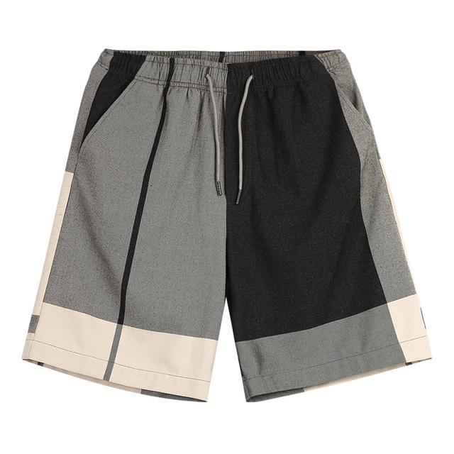 清凉短裤来袭,酷暑热浪无处可逃 清凉短裤来袭,酷暑热浪无处可逃