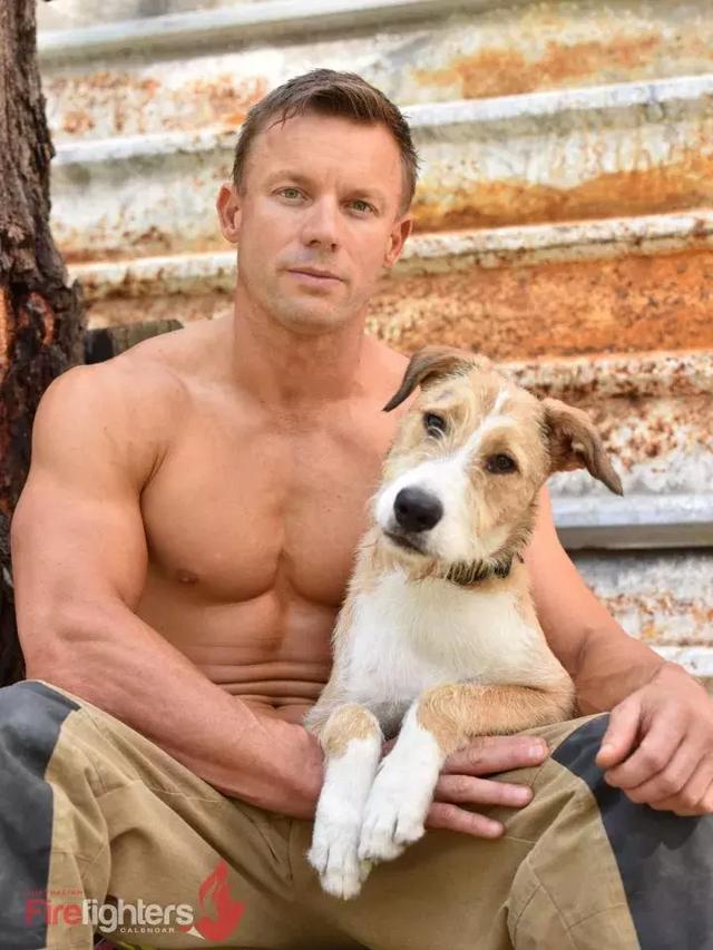 澳大利亚消防员2019年日历新鲜出炉，各个都是行走的荷尔蒙