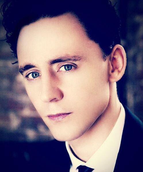 外形俊美、英伦范十足的英国男明星,高颜值预警 外形俊美、英伦范十足的英国男明星,高颜值预警