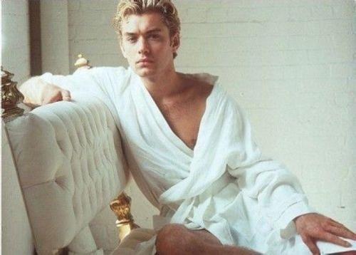 外形俊美、英伦范十足的英国男明星,高颜值预警 外形俊美、英伦范十足的英国男明星,高颜值预警