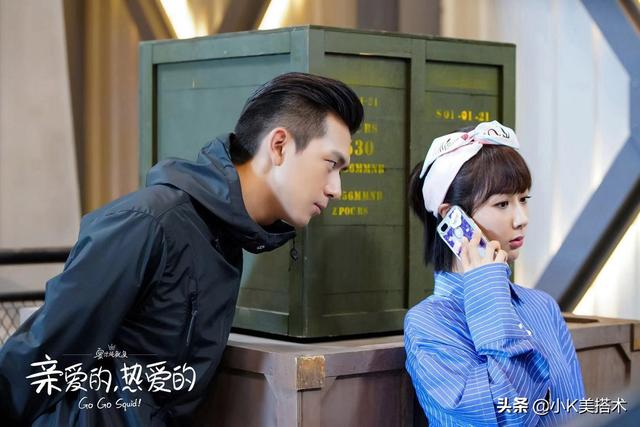 李现录制《非常静距离》,大背头换斜刘海,露额头帅气十足 李现录制《非常静距离》,大背头换斜刘海,露额头帅气十足