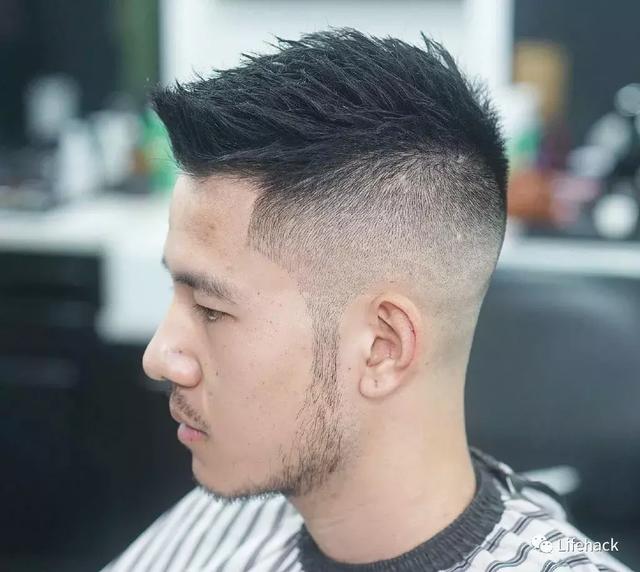 中国男人剪这样的发型,分分钟帅到没朋友 中国男人剪这样的发型,分分钟帅到没朋友