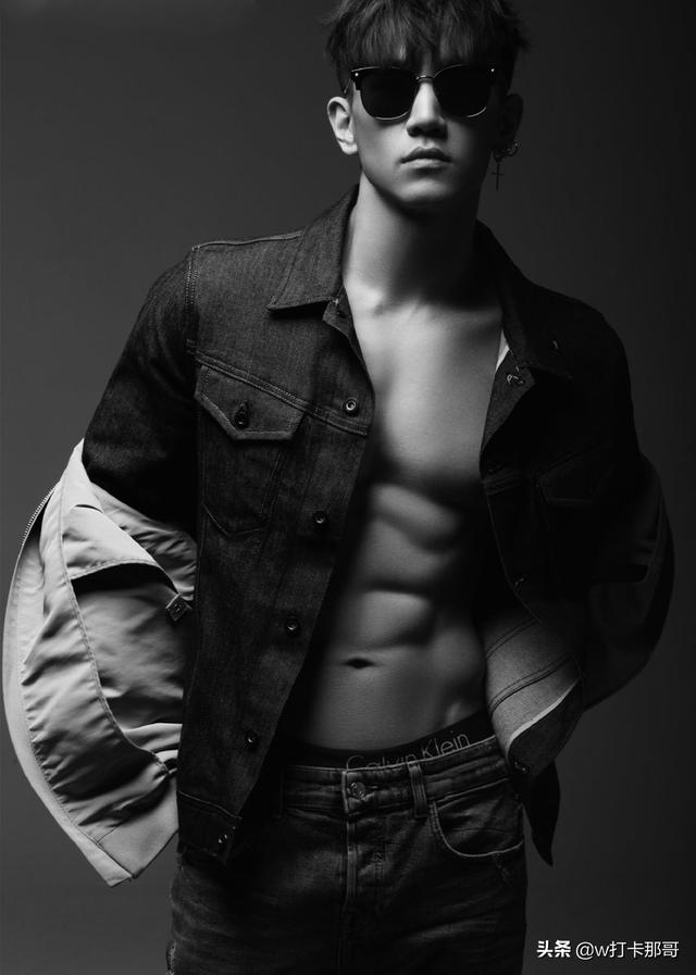 小狼狗摄影师镜头下的帅哥们,一个帅过一个,都可称天菜男神 小狼狗摄影师镜头下的帅哥们,一个帅过一个,都可称天菜男神