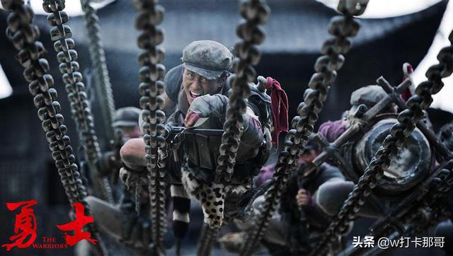 因伤断了篮球梦,却成为了时尚男模、银幕热血硬汉 因伤断了篮球梦,却成为了时尚男模、银幕热血硬汉