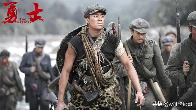 因伤断了篮球梦,却成为了时尚男模、银幕热血硬汉 因伤断了篮球梦,却成为了时尚男模、银幕热血硬汉