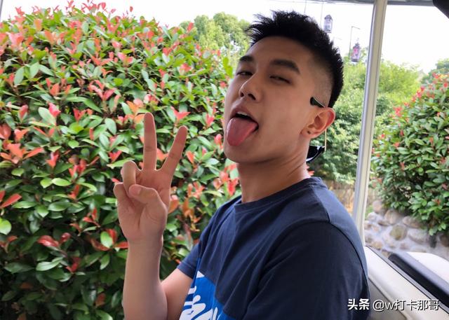 99年的小哥哥已经凭借短视频,受到超多男女网友的喜欢 99年的小哥哥已经凭借短视频,受到超多男女网友的喜欢