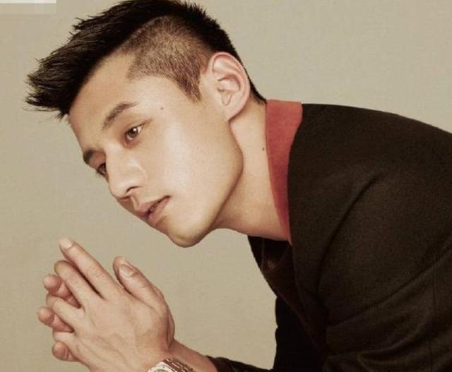 体坛男神张继科和宁泽涛同登杂志封面 体坛男神张继科和宁泽涛同登杂志封面