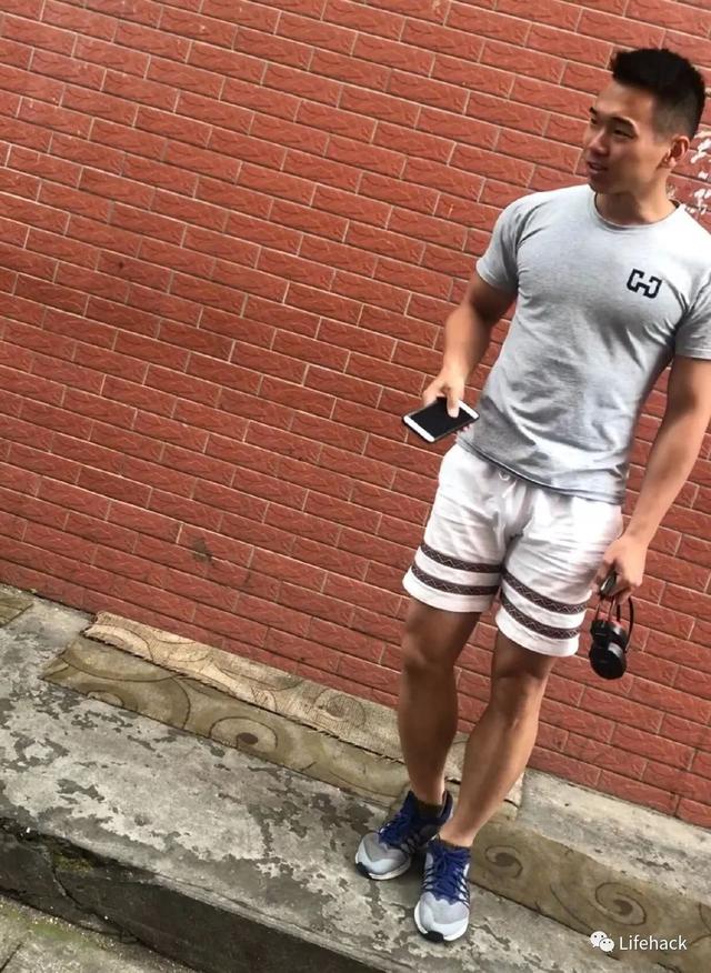 成都体院的男生,身材好到令人发指 成都体院的男生,身材好到令人发指