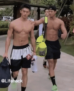 成都体院的男生,身材好到令人发指 成都体院的男生,身材好到令人发指