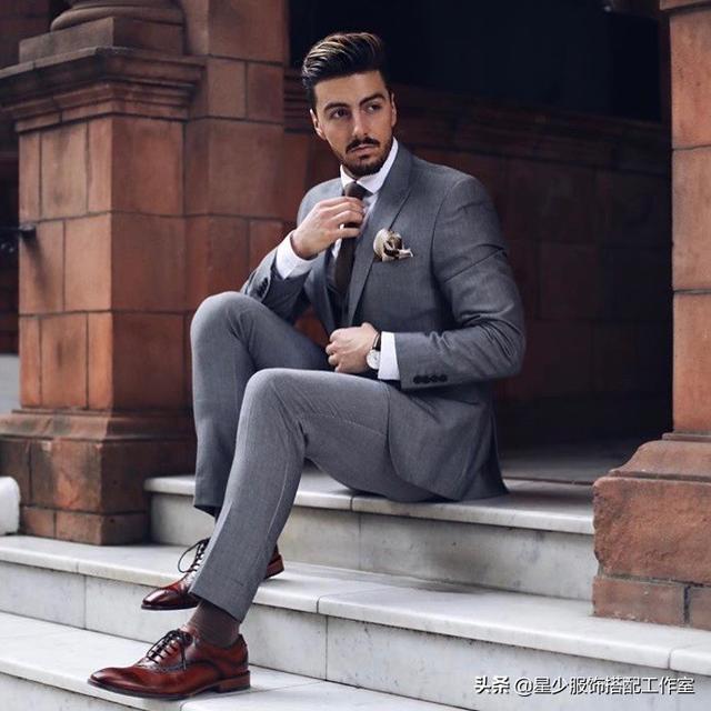 男人拥有大肚腩,穿了西装超难看?其实显瘦超简单 男人拥有大肚腩,穿了西装超难看?其实显瘦超简单