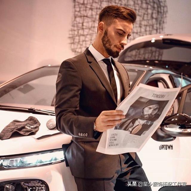 真正有品位的男人:穿衣简约,但不简单 真正有品位的男人:穿衣简约,但不简单