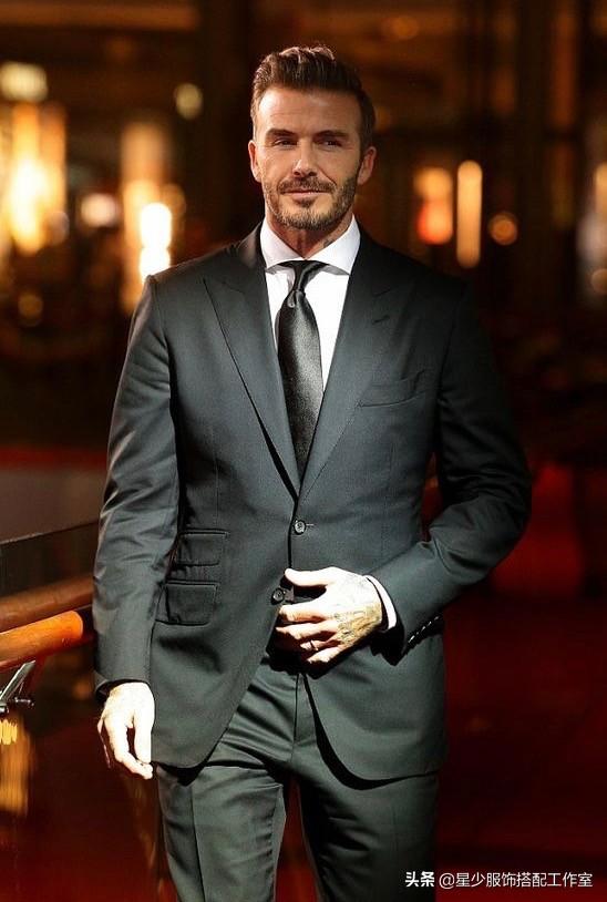 肌肉男,竟是西装困难户?显型只需这3点 肌肉男,竟是西装困难户?显型只需这3点