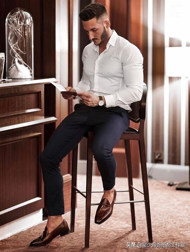 男人冻龄并不难,只差管理这3点:身材,衣品,相貌 男人冻龄并不难,只差管理这3点:身材,衣品,相貌