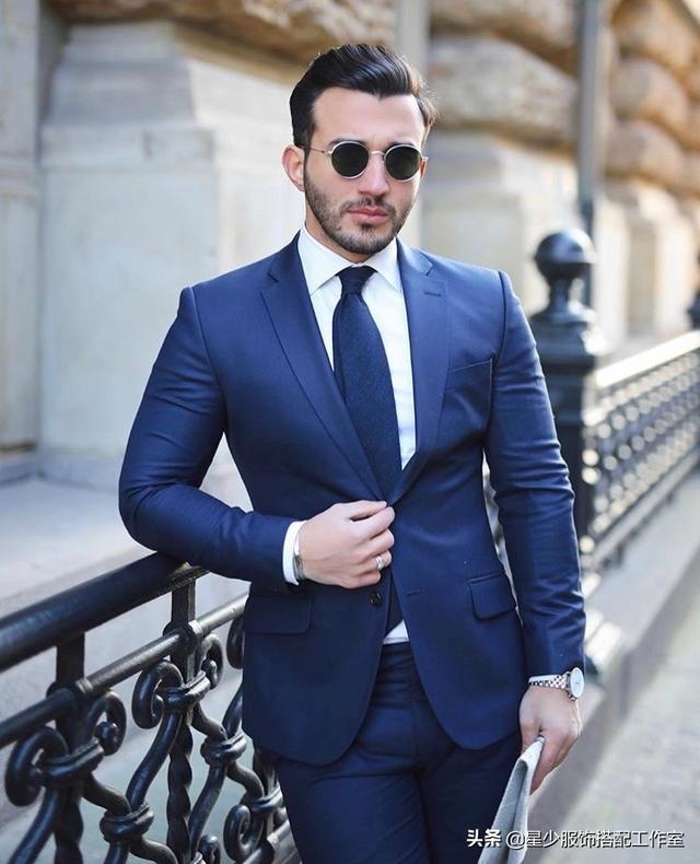 男人拥有大肚腩,穿了西装超难看?其实显瘦超简单 男人拥有大肚腩,穿了西装超难看?其实显瘦超简单