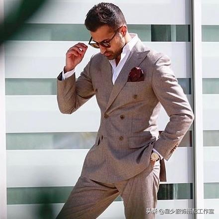 男人穿衣的最高级,是穿的像自己 男人穿衣的最高级,是穿的像自己