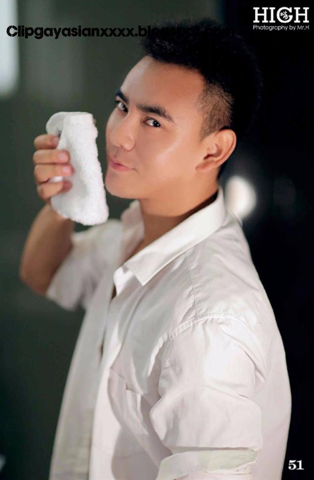 精致帅哥正装来袭 精致帅哥正装来袭