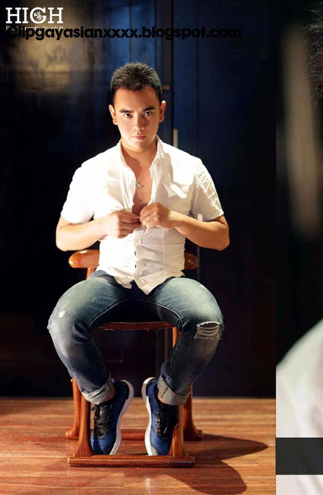 精致帅哥正装来袭 精致帅哥正装来袭