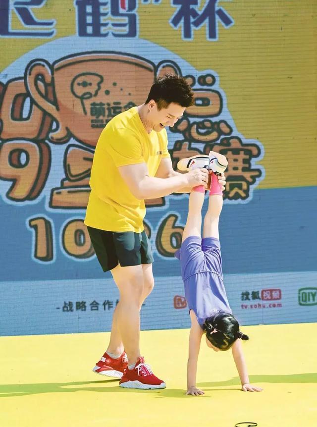 陈一冰发身材照,网友:不是说他身材走样发福了吗? 陈一冰发身材照,网友:不是说他身材走样发福了吗?