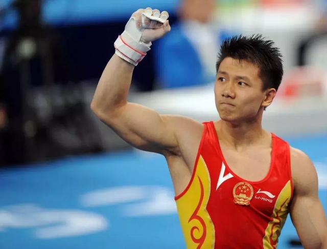 陈一冰发身材照,网友:不是说他身材走样发福了吗? 陈一冰发身材照,网友:不是说他身材走样发福了吗?