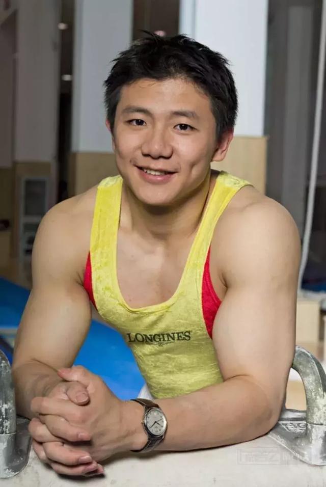 陈一冰发身材照,网友:不是说他身材走样发福了吗? 陈一冰发身材照,网友:不是说他身材走样发福了吗?