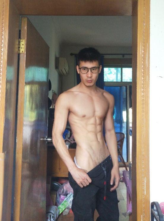 找一个好身材的民工做老公,你愿意吗? 找一个好身材的民工做老公,你愿意吗?