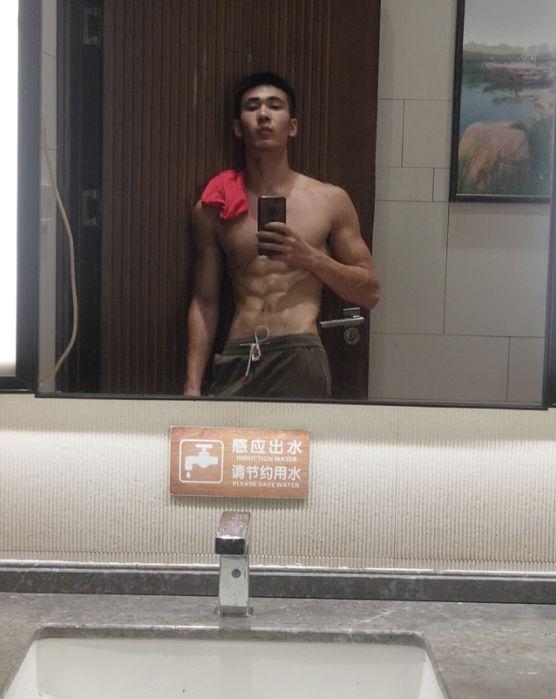 找一个好身材的民工做老公,你愿意吗? 找一个好身材的民工做老公,你愿意吗?