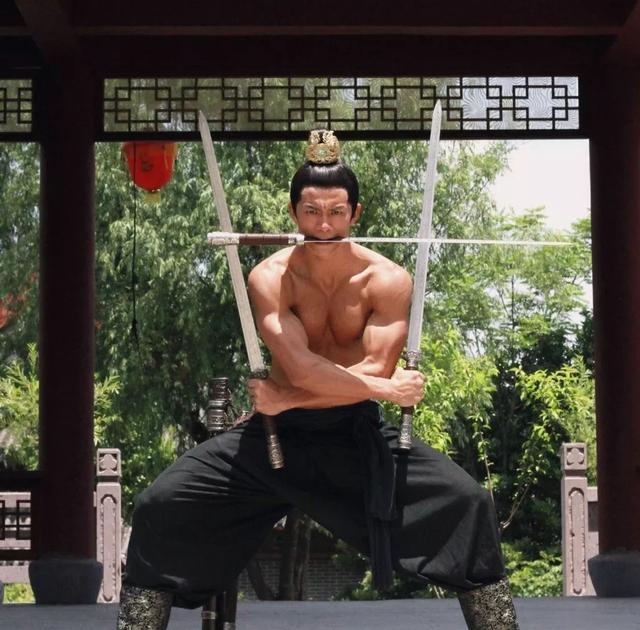 曾经红极一时的亚洲先生朱晓辉,如今身材怎么样了? 曾经红极一时的亚洲先生朱晓辉,如今身材怎么样了?