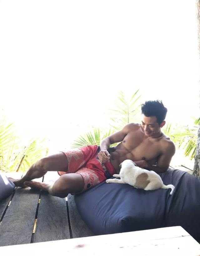 曾经红极一时的亚洲先生朱晓辉,如今身材怎么样了? 曾经红极一时的亚洲先生朱晓辉,如今身材怎么样了?