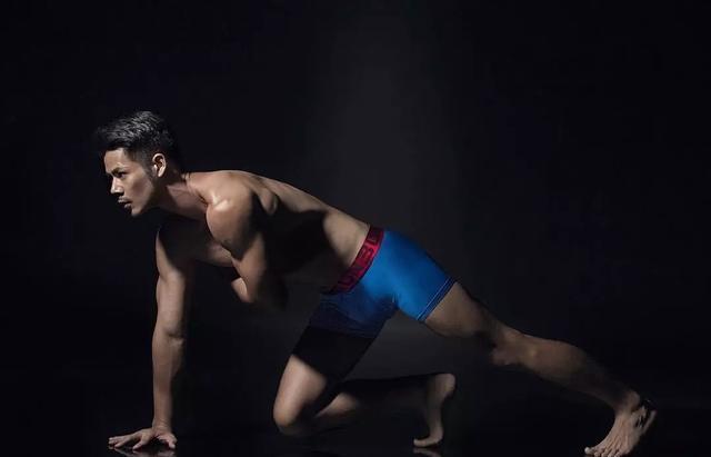 台湾电眼男模萧郁轩写真 台湾电眼男模萧郁轩写真