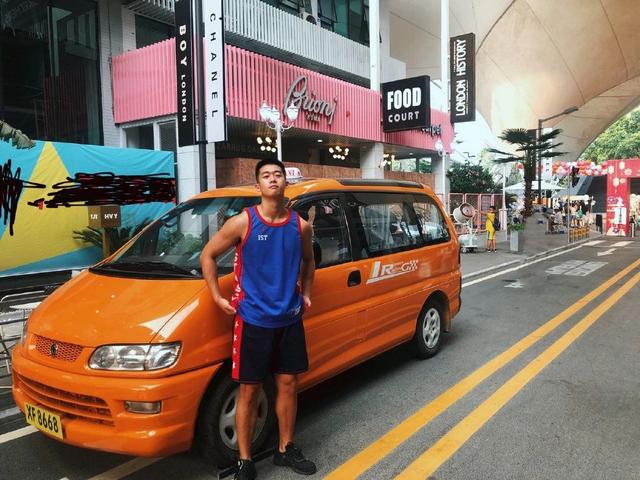 192CM的帅气篮球体育生,转做时尚博主 192CM的帅气篮球体育生,转做时尚博主