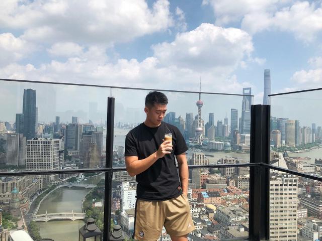 192CM的帅气篮球体育生,转做时尚博主 192CM的帅气篮球体育生,转做时尚博主